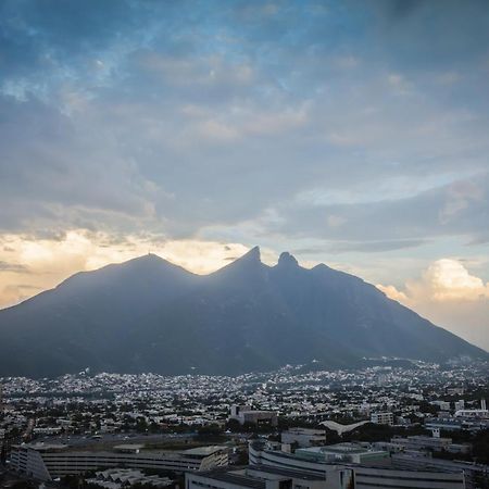 One Monterrey Tecnologico Hotel Ngoại thất bức ảnh