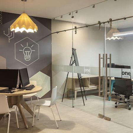 One Monterrey Tecnologico Hotel Ngoại thất bức ảnh