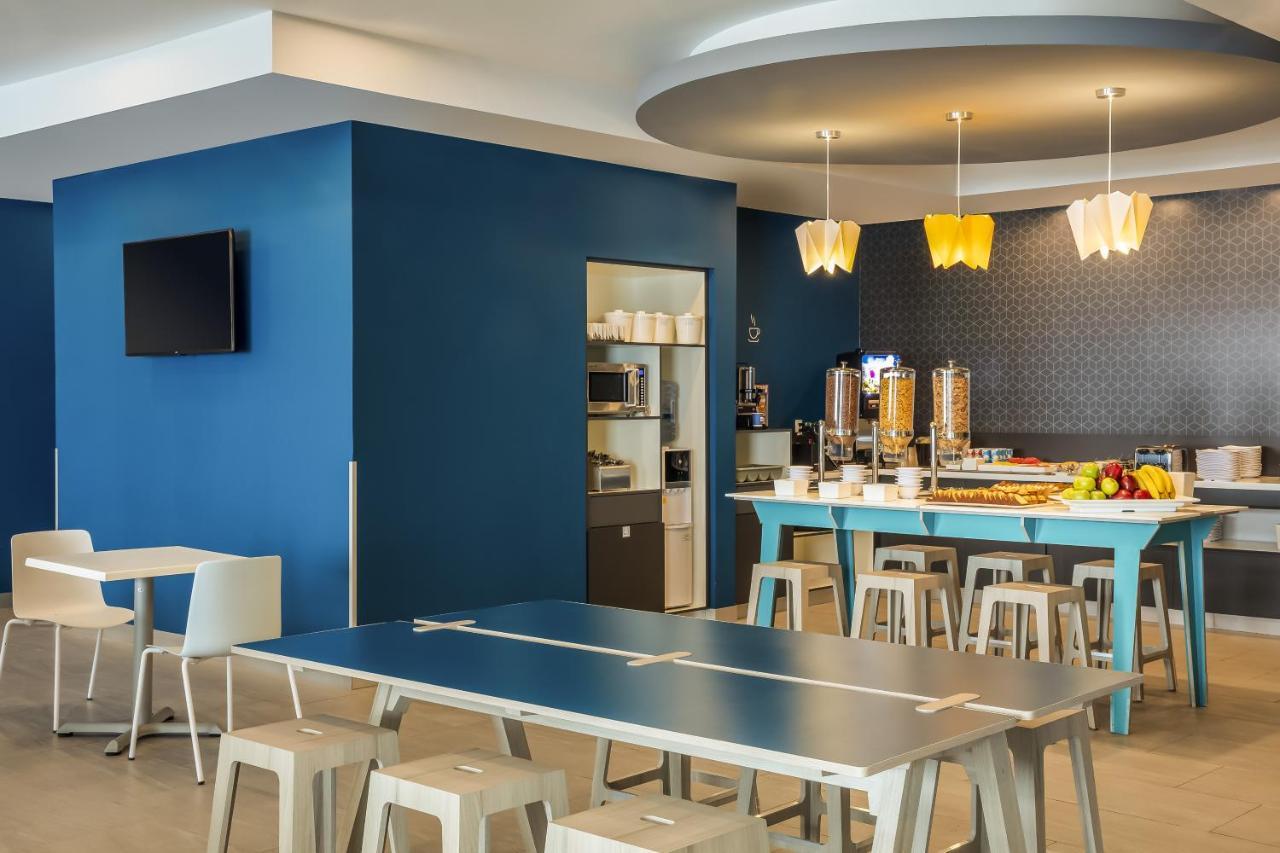 One Monterrey Tecnologico Hotel Ngoại thất bức ảnh