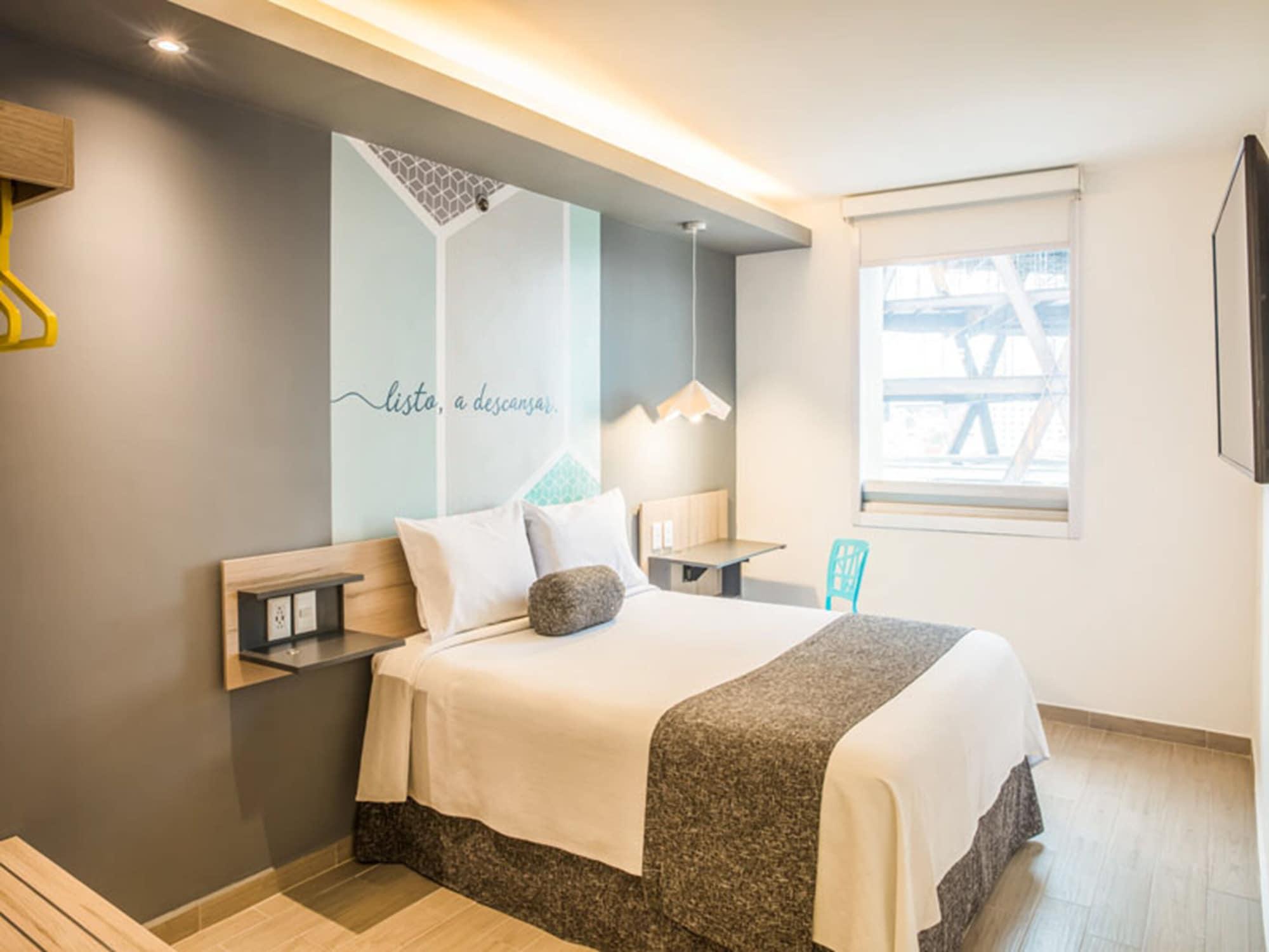 One Monterrey Tecnologico Hotel Ngoại thất bức ảnh
