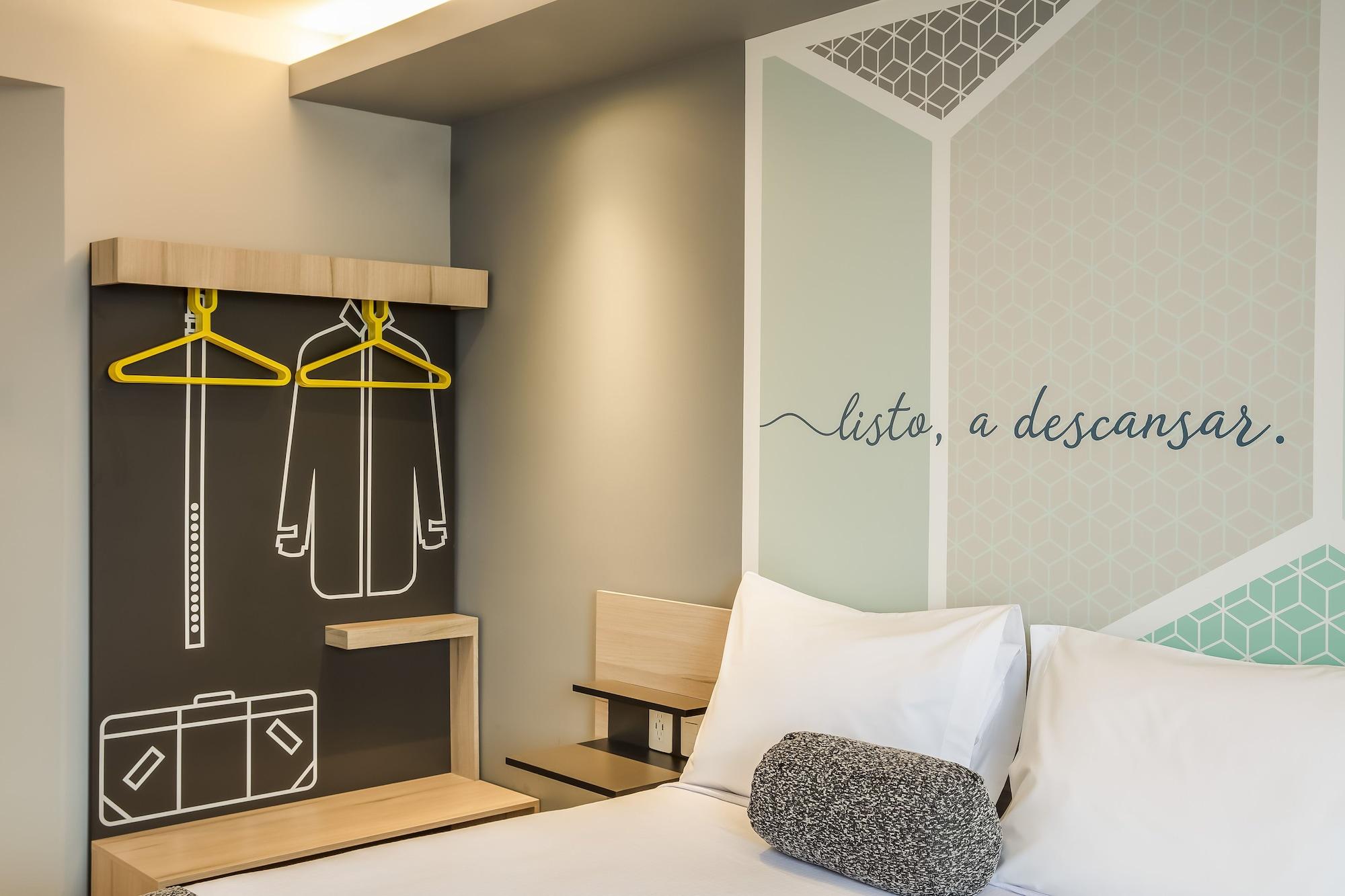 One Monterrey Tecnologico Hotel Ngoại thất bức ảnh