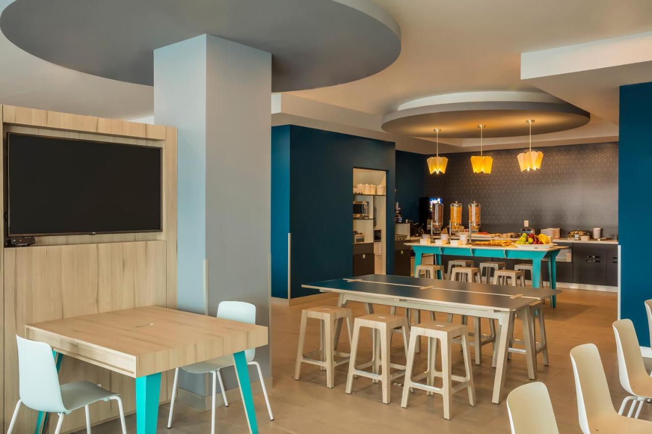 One Monterrey Tecnologico Hotel Ngoại thất bức ảnh