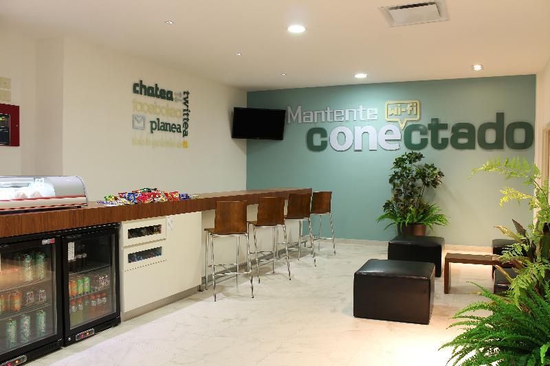 One Monterrey Tecnologico Hotel Ngoại thất bức ảnh